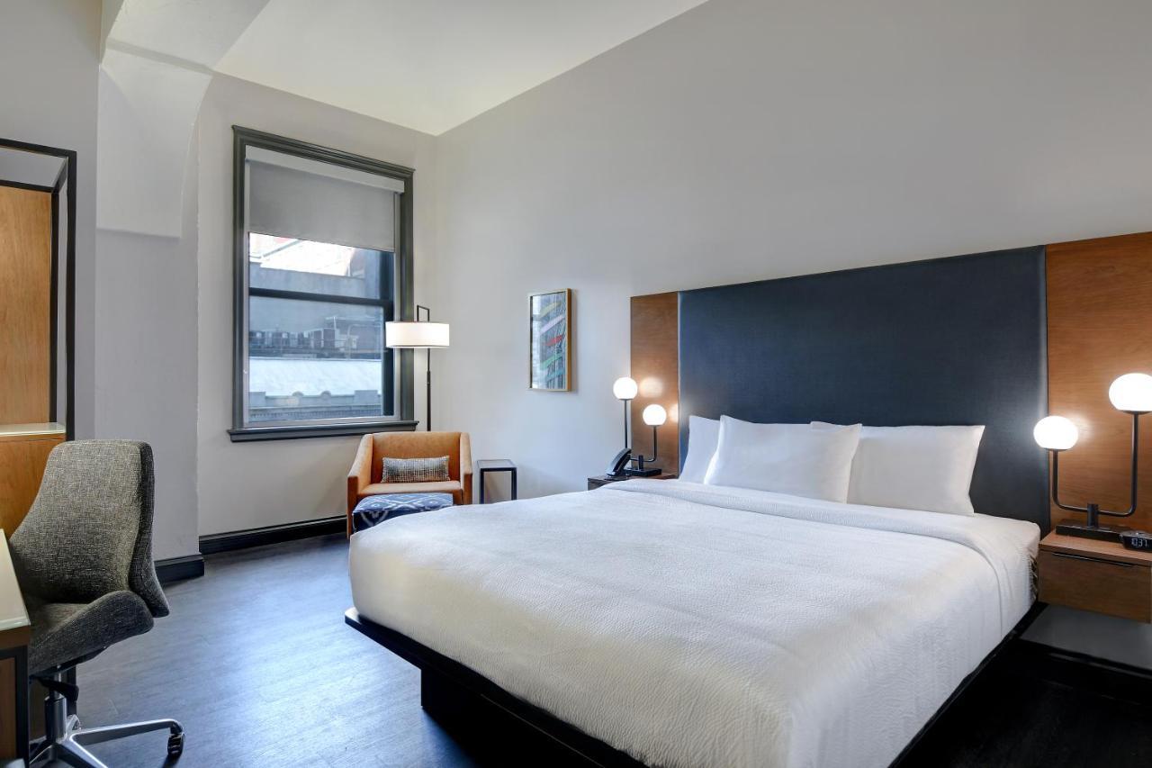 Courtyard By Marriott Cincinnati Downtown Exterior photo